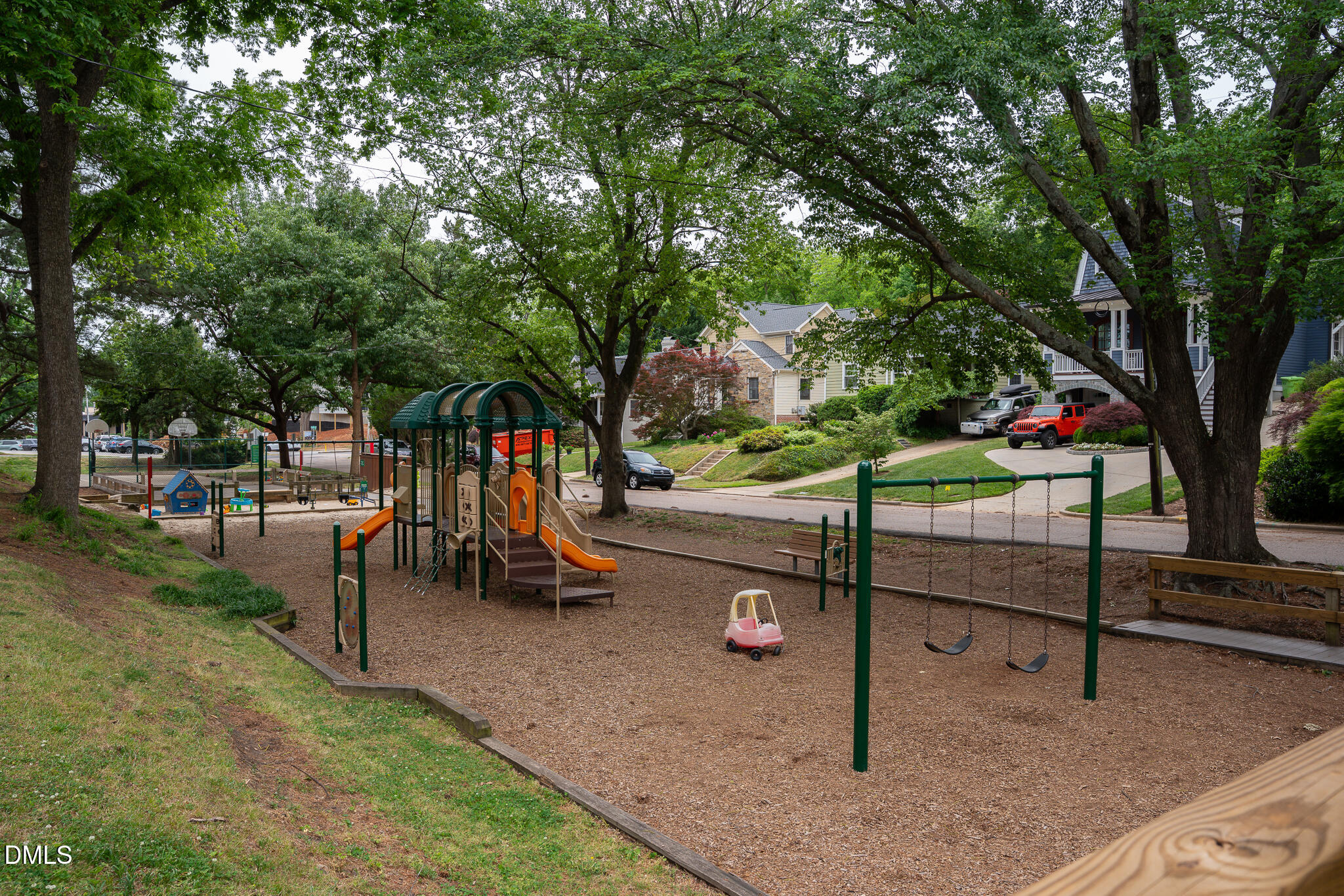 1315 Fairview Road Raleigh, NC 27608 - Photo 6 of 12 Neighborhood park