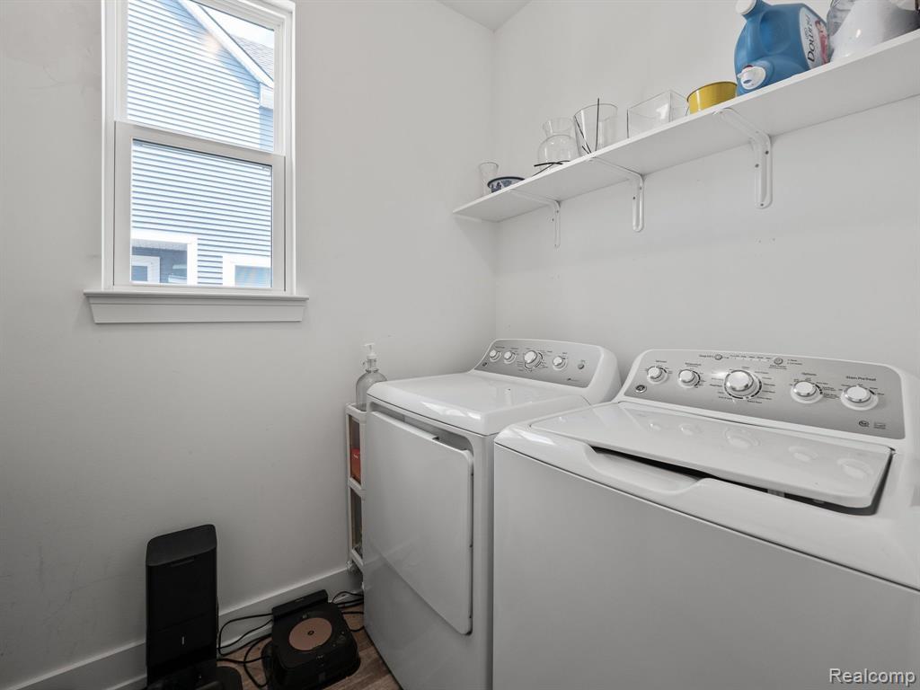 4310 Kent Road Royal Oak, MI 48073 - Photo 16 of 35