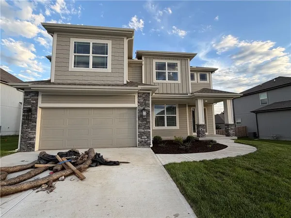 $517,500 | 28601 West 161st Terrace, Gardner, KS 66030