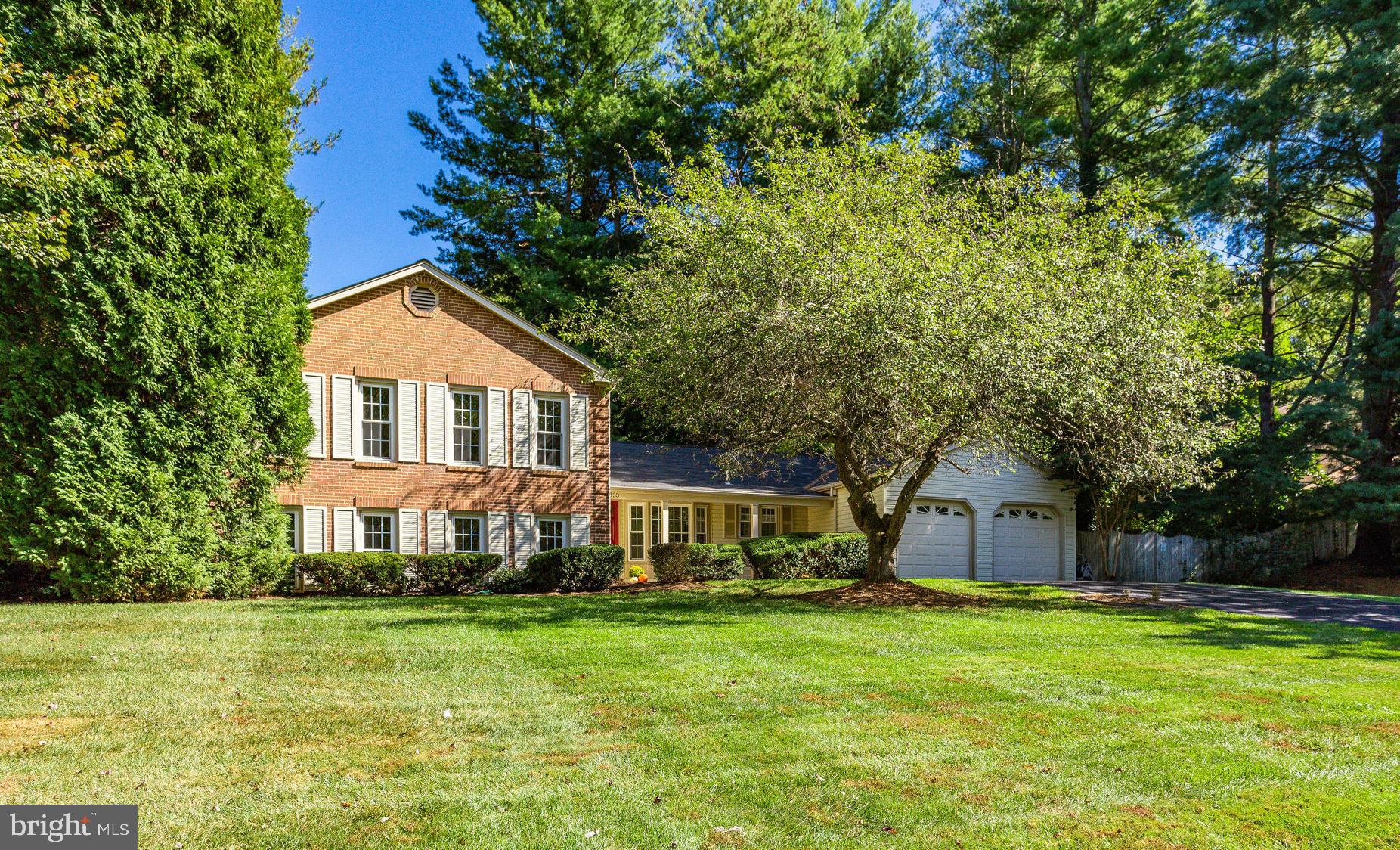 1833 Batten Hollow Road Vienna, VA 22182 - Photo 1 of 52 Welcome Home! Goreouse 1/2 acre lot!