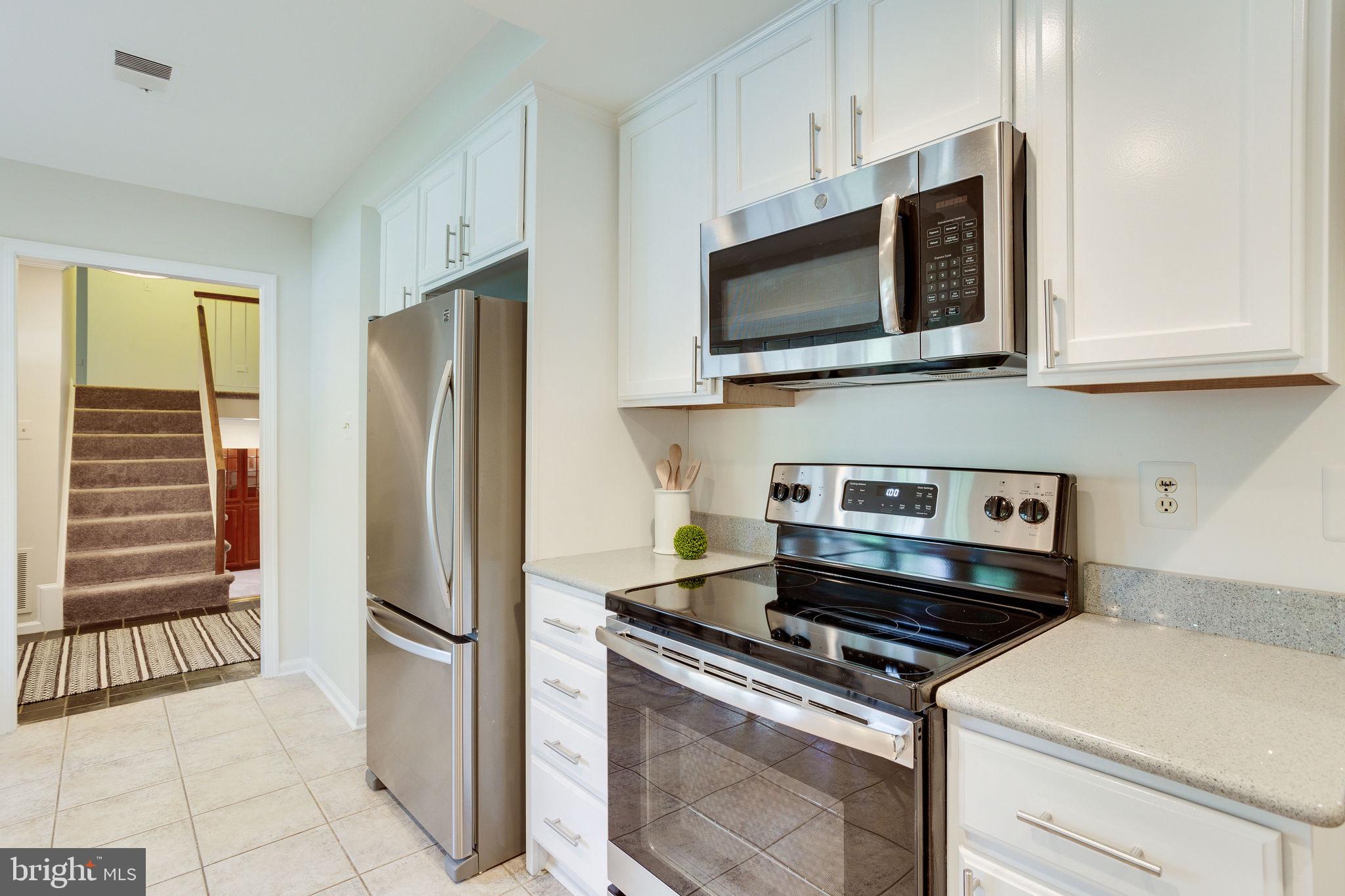 1833 Batten Hollow Road Vienna, VA 22182 - Photo 18 of 52 Updated Kitchen