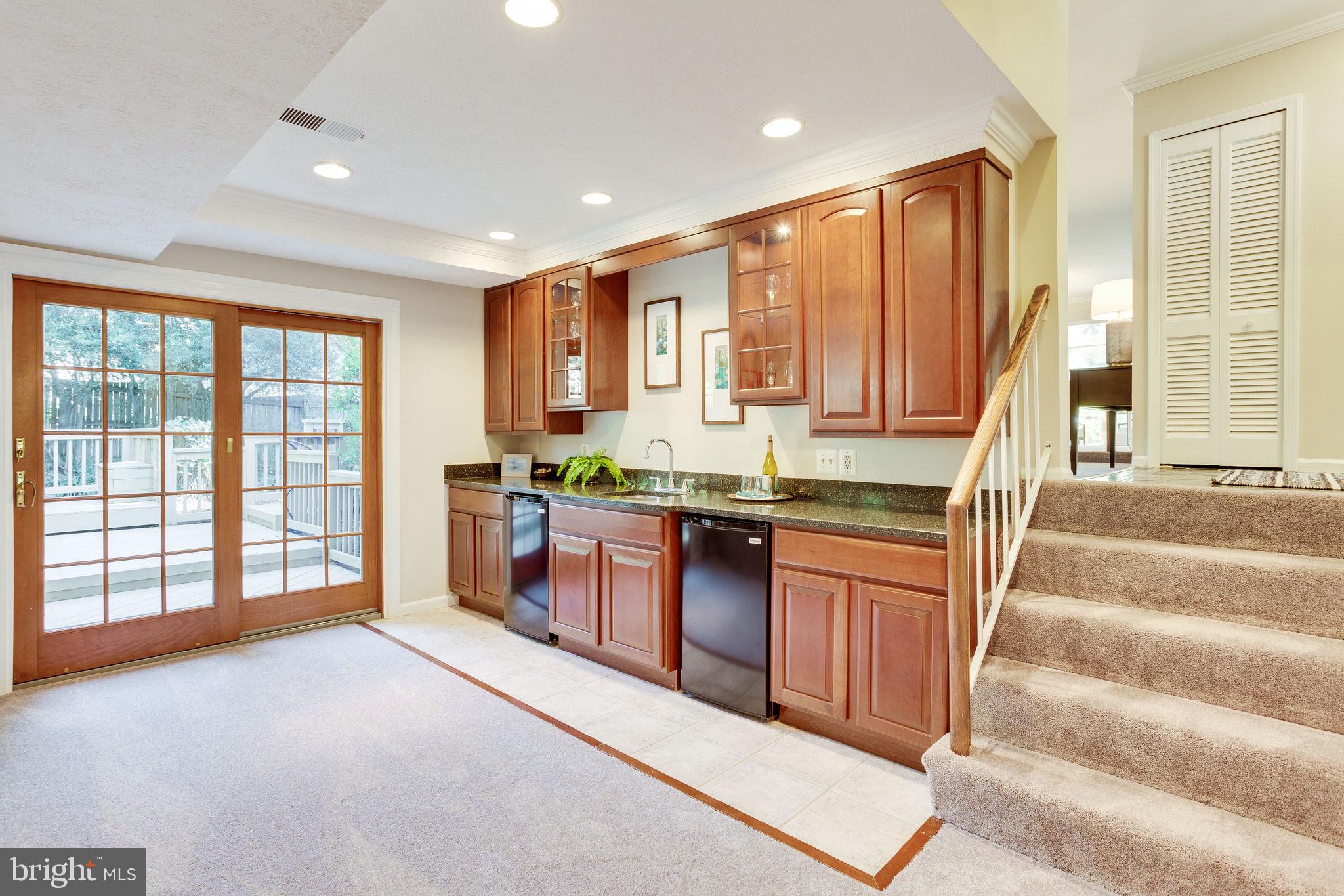 1833 Batten Hollow Road Vienna, VA 22182 - Photo 36 of 52 Family Room to Walk-out level
