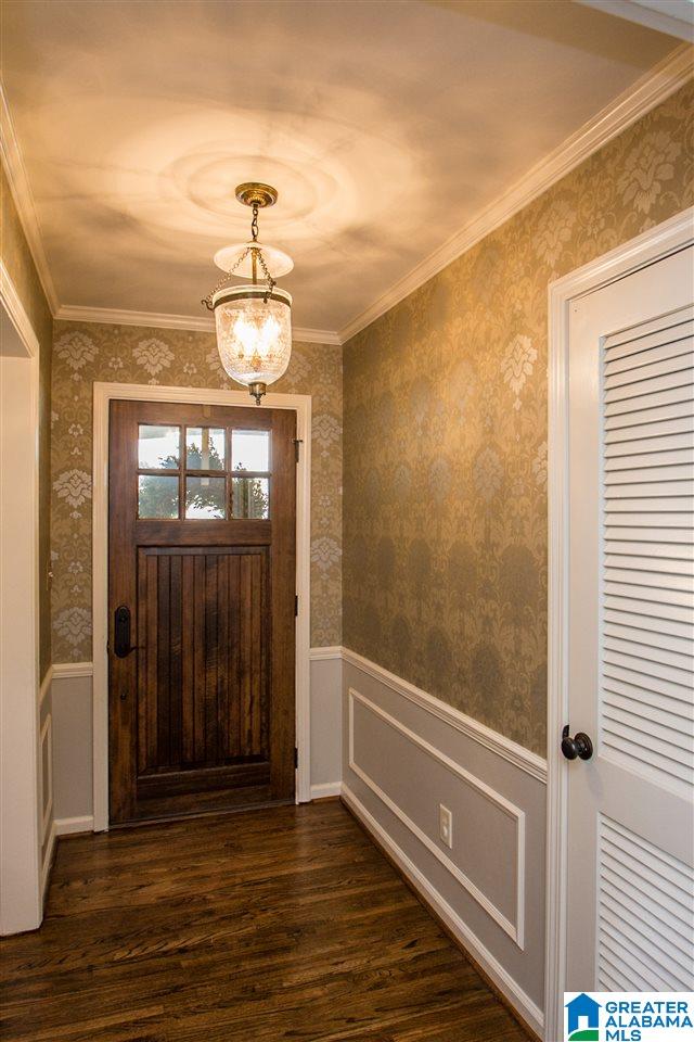 3769 Crestbrook Road Birmingham, AL 35223 - Photo 3 of 31