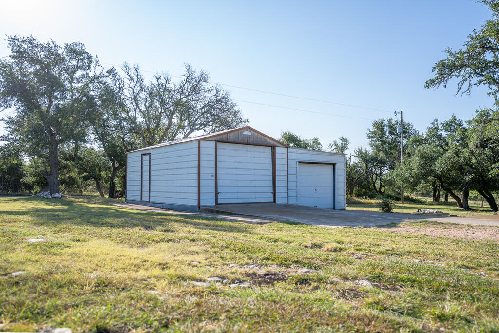 450 Jung Road Harper, TX 78631 - Photo 40 of 53 Gallery Image 40
