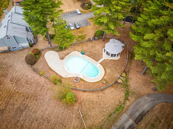 $339,999 | 13 Pine Arden Drive, Unit 70, Ashland, NH 03217