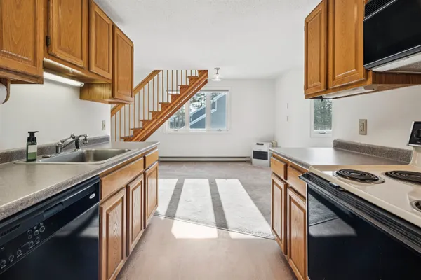 $339,999 | 13 Pine Arden Drive, Unit 70, Ashland, NH 03217