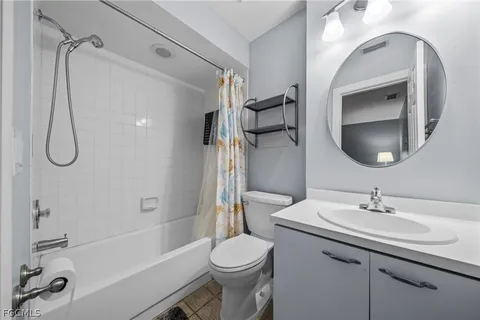 $199,000 | 13276 White Marsh Lane, Unit 12, Fort Myers, FL 33912