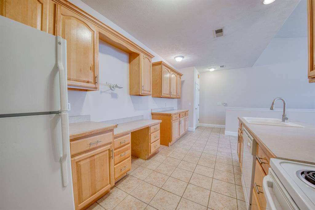 227 Adams Pointe Boulevard, Unit 3 Mars, PA 16046 - Photo 6 of 43