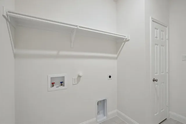 a view of utility room