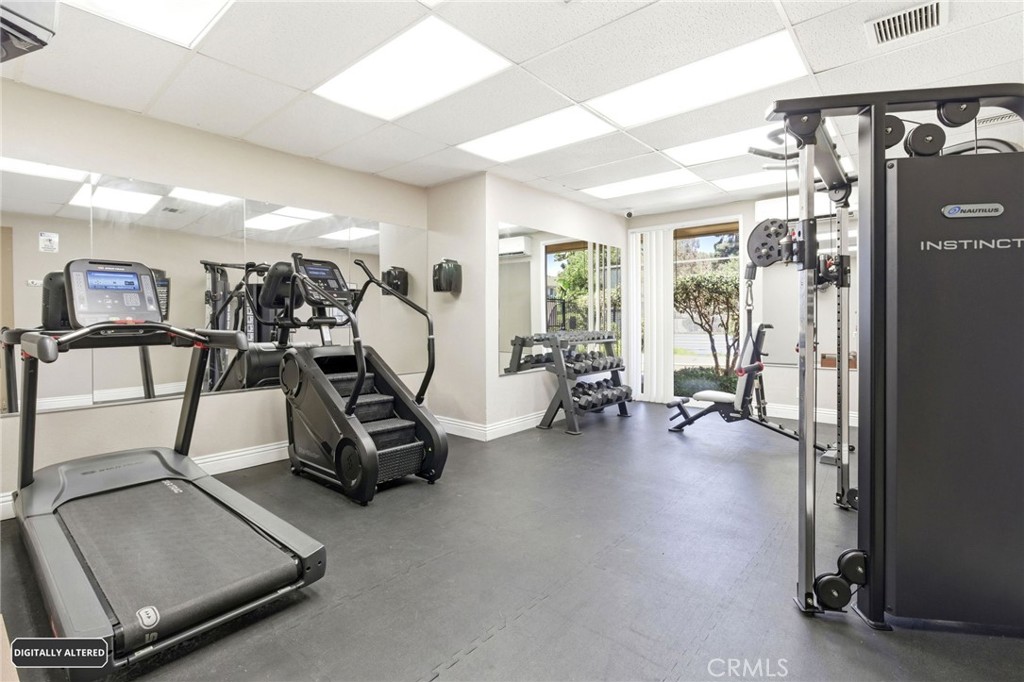 6416 Friars Road, Unit 112 San Diego, CA 92108 - Photo 17 of 20