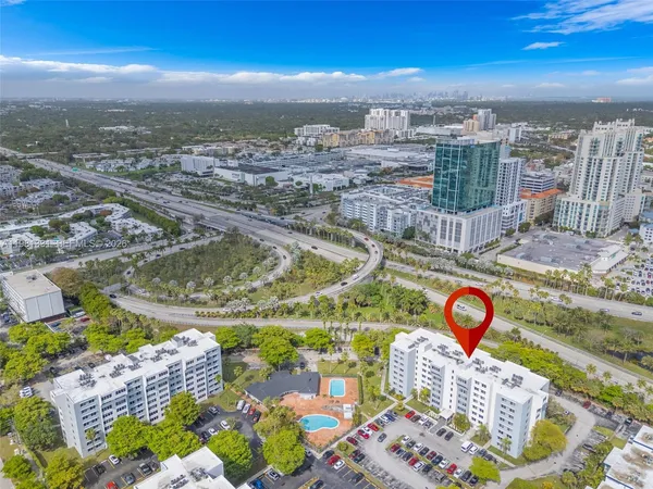 $190,000 | 9001 Southwest 77th Avenue, Unit C805, Miami, FL 33156