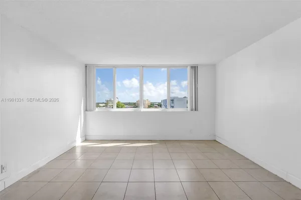 $190,000 | 9001 Southwest 77th Avenue, Unit C805, Miami, FL 33156