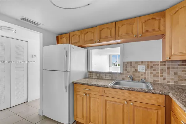 $190,000 | 9001 Southwest 77th Avenue, Unit C805, Miami, FL 33156