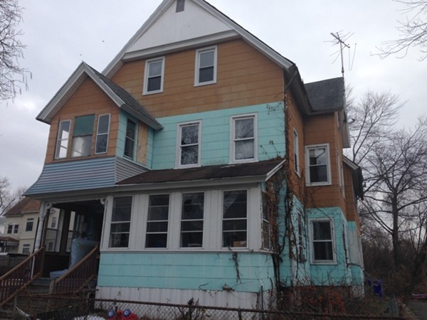 49 Lexington Street Springfield, MA 01107 - Photo 3 of 5 Gallery Image 3
