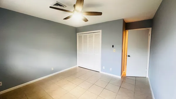 $2,500 | 423 Pine Tree Court, Unit 23, Atlantis, FL 33462