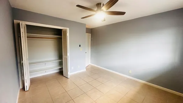 $2,500 | 423 Pine Tree Court, Unit 23, Atlantis, FL 33462