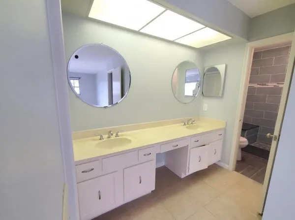 $2,500 | 423 Pine Tree Court, Unit 23, Atlantis, FL 33462