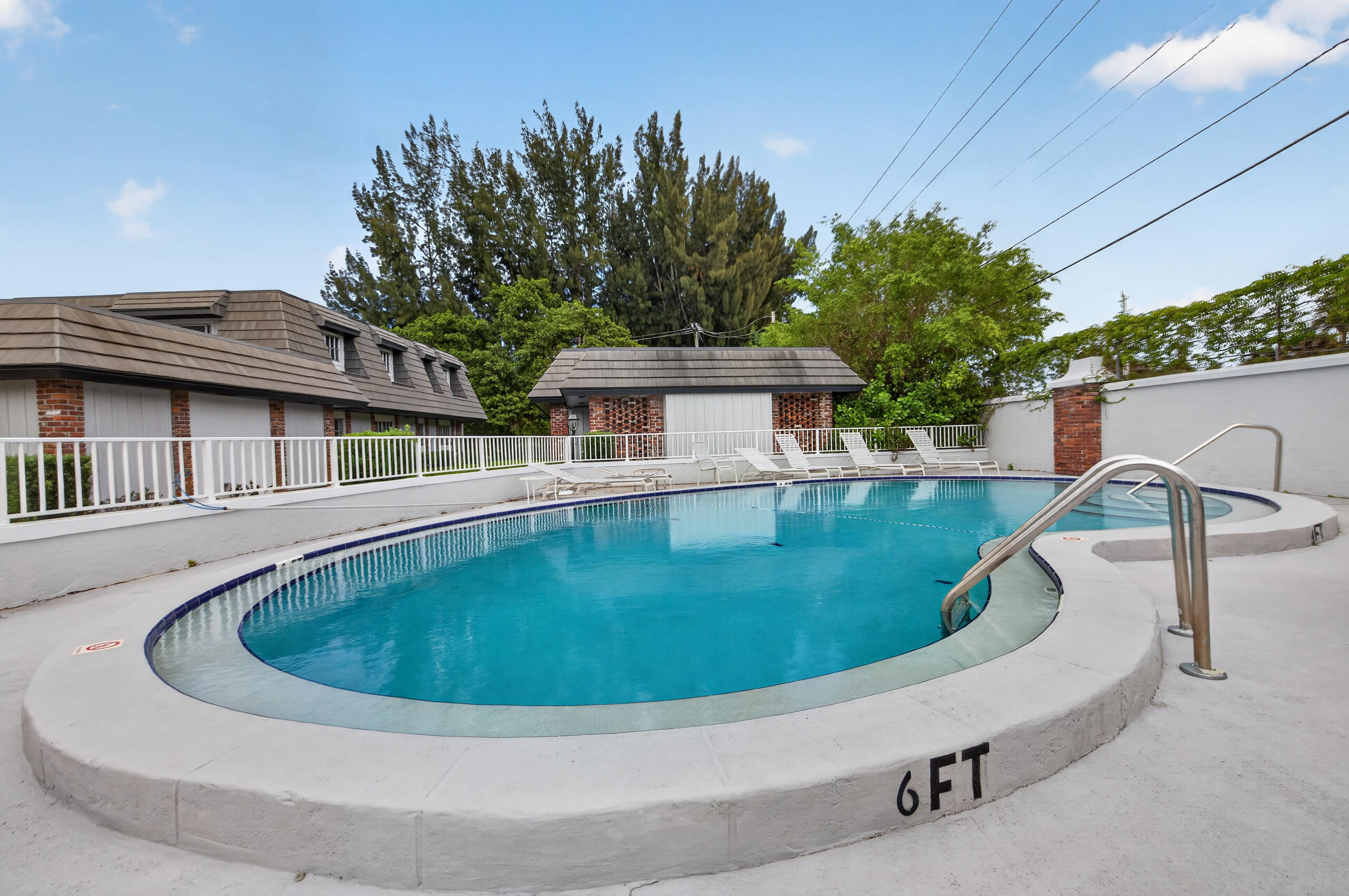 423 Pine Tree Court, Unit 23 Atlantis, FL 33462 - Photo 23 of 33 28-120308901