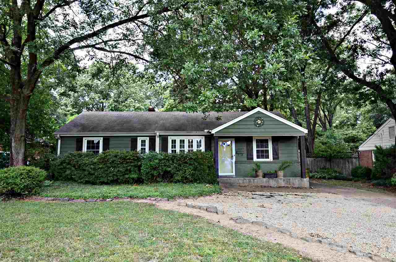 1063 Colonial Road Memphis, TN 38117 - Photo 1 of 25