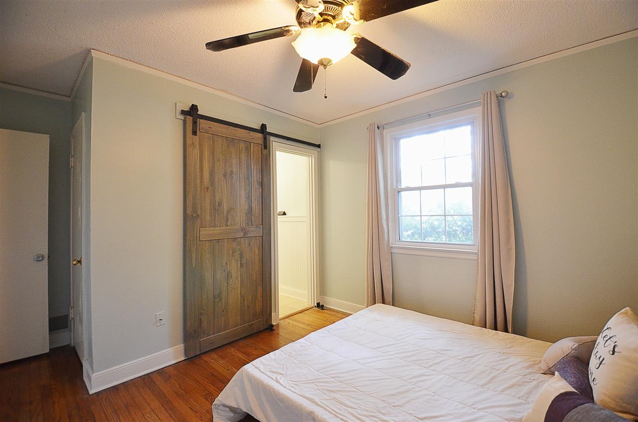 1063 Colonial Road Memphis, TN 38117 - Photo 12 of 25