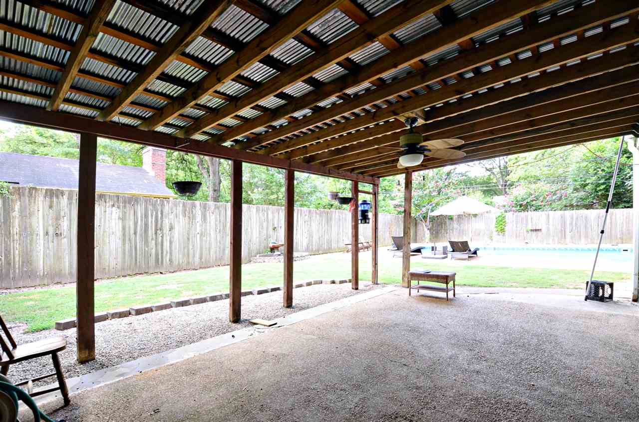 1063 Colonial Road Memphis, TN 38117 - Photo 19 of 25