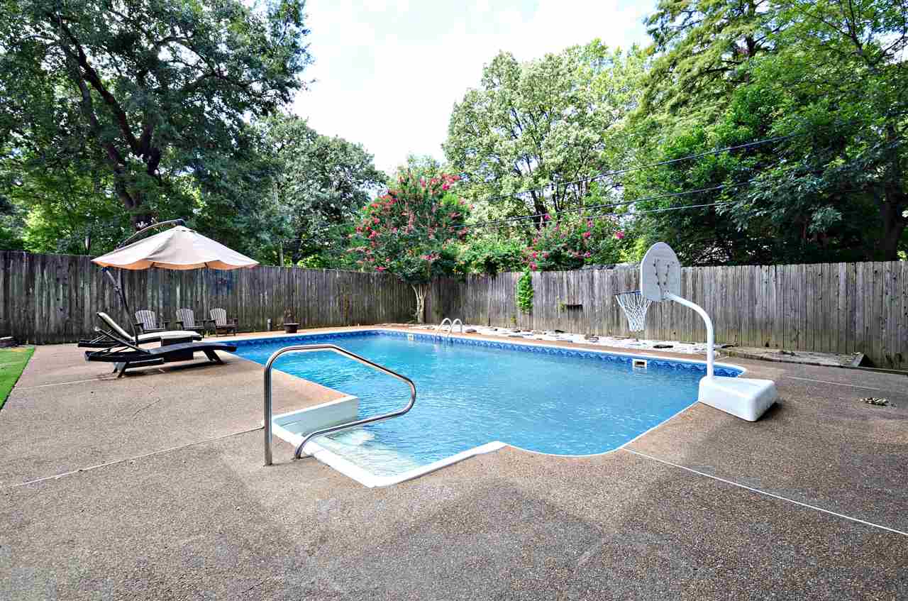 1063 Colonial Road Memphis, TN 38117 - Photo 25 of 25