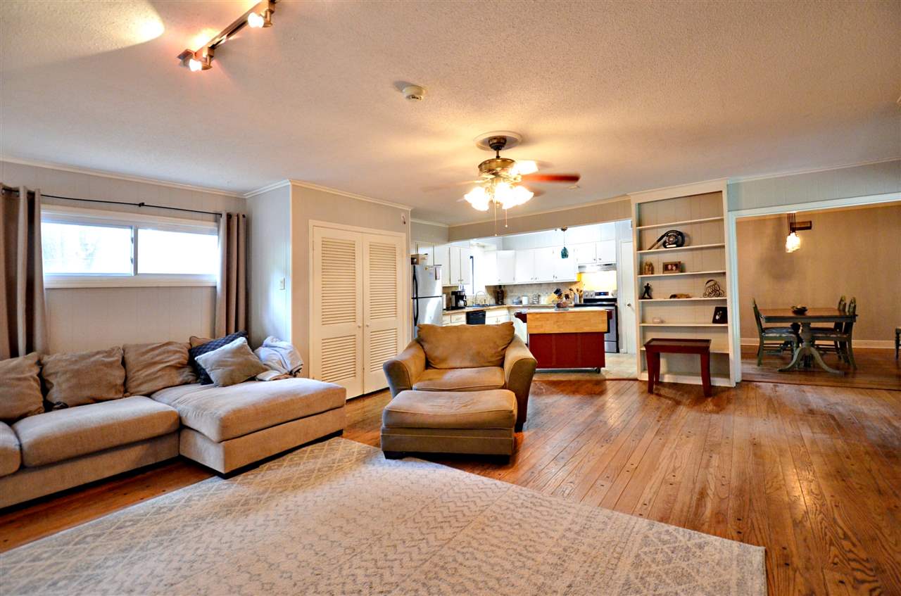 1063 Colonial Road Memphis, TN 38117 - Photo 4 of 25