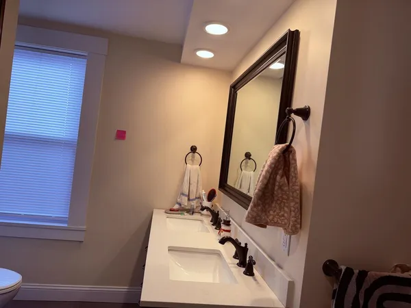 $1,180,000 | 6-8 Chase Street, Burlington, VT 05401