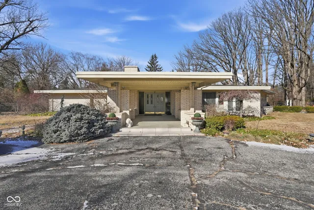 $699,999 | 7220 North Illinois Street, Indianapolis, IN 46260