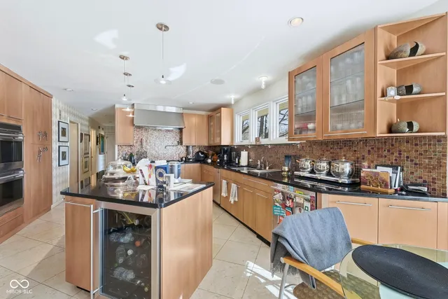 $699,999 | 7220 North Illinois Street, Indianapolis, IN 46260