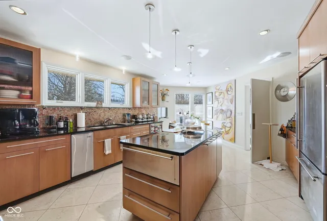 $699,999 | 7220 North Illinois Street, Indianapolis, IN 46260