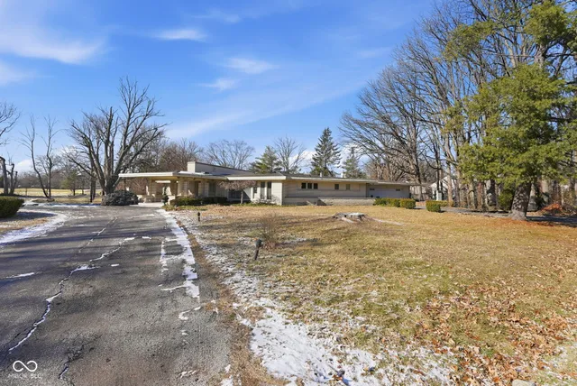 $699,999 | 7220 North Illinois Street, Indianapolis, IN 46260