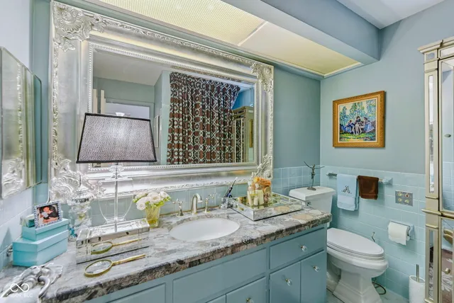 $699,999 | 7220 North Illinois Street, Indianapolis, IN 46260