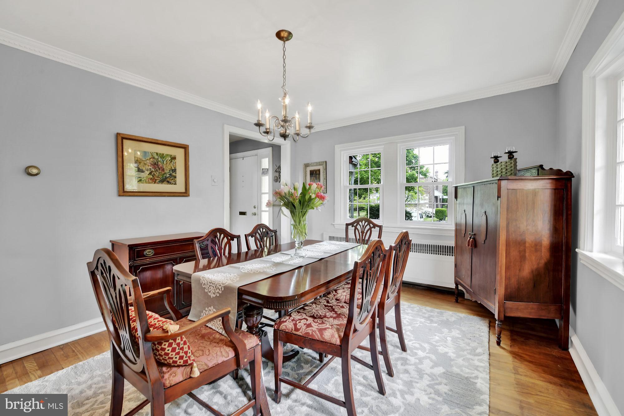 2318 Ripley Street Philadelphia, PA 19152 - Photo 9 of 31 Dining room