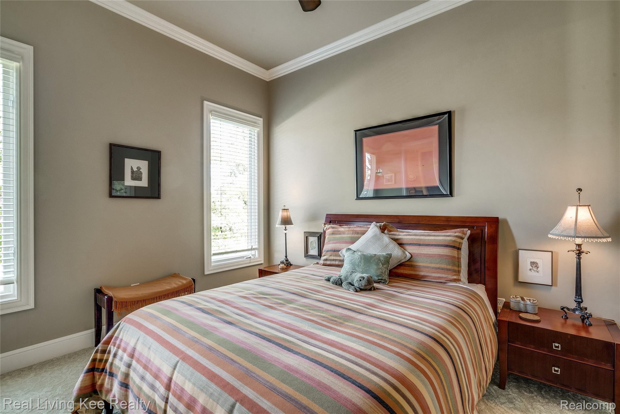 563 Wellington Circle Rochester, MI 48309 - Photo 56 of 68 Interiors (43 of 62).jpg