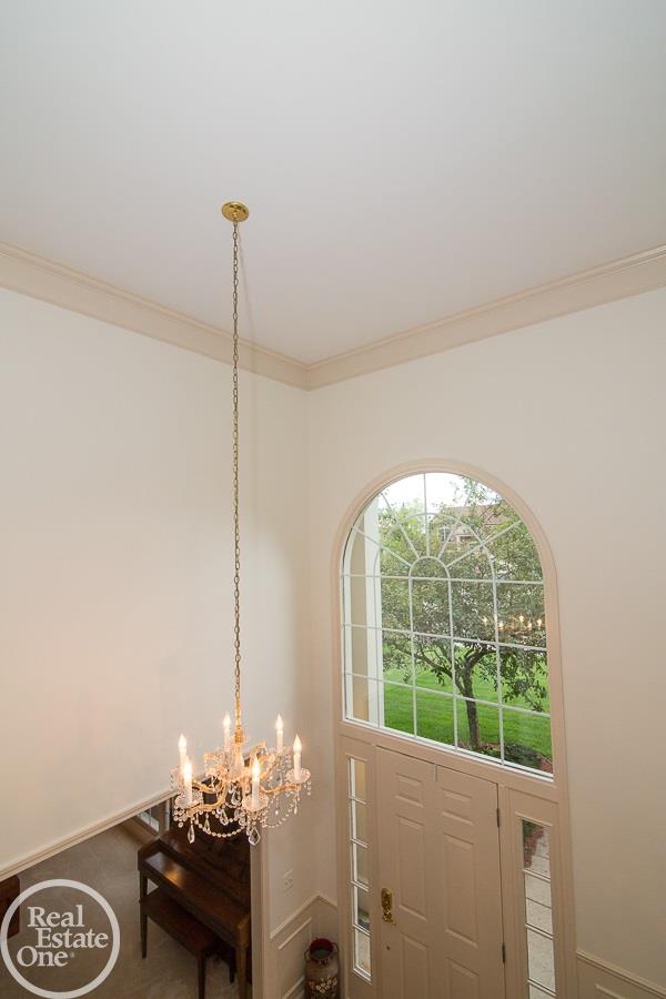 2440 Pleasant View Drive Rochester Hills, MI 48306 - Photo 7 of 28