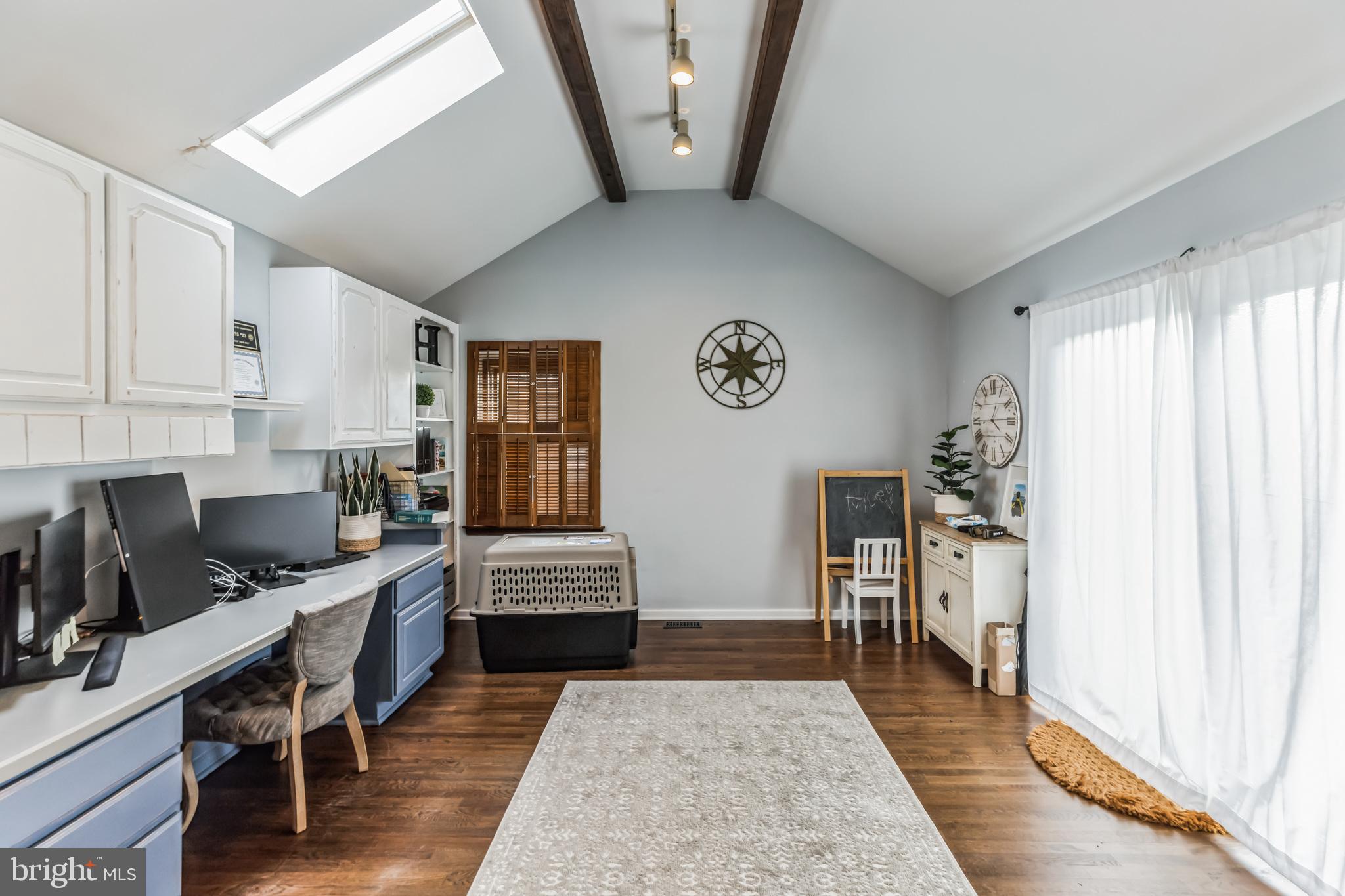 44 Pelham Road Marlton, NJ 08053 - Photo 11 of 35 Vaulted ceiling office with built-ins