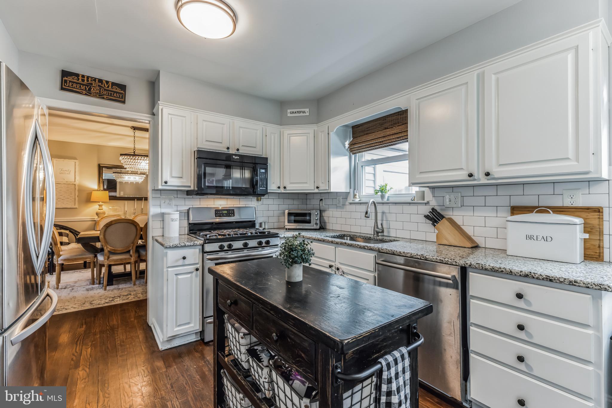 44 Pelham Road Marlton, NJ 08053 - Photo 13 of 35 Kitchen through to dining room