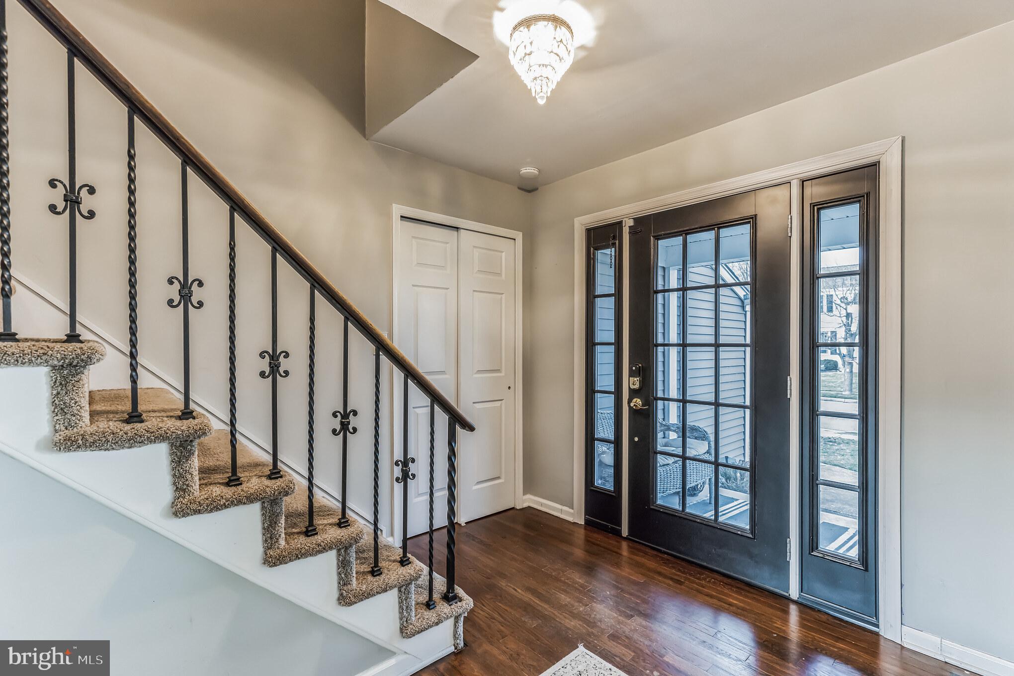44 Pelham Road Marlton, NJ 08053 - Photo 4 of 35 Foyer