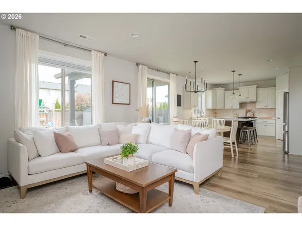 $616,000 | 13300 Northeast 113th Way, Vancouver, WA 98682