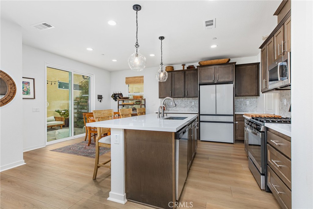 32561 Brunello Way Temecula, CA 92591 - Photo 5 of 56