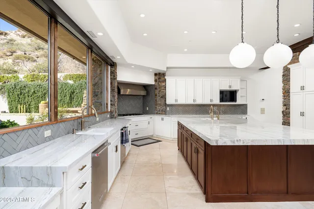 $5,250,000 | 11070 East Rolling Rock Drive, Scottsdale, AZ 85262