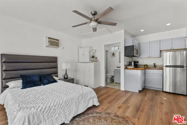 $2,600 | 4814 Lemona Avenue, Unit GUEST, Sherman Oaks, CA 91403