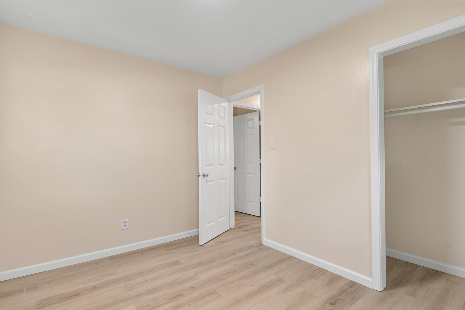 7002 Ridge Drive Davenport, IA 52806 - Photo 14 of 27