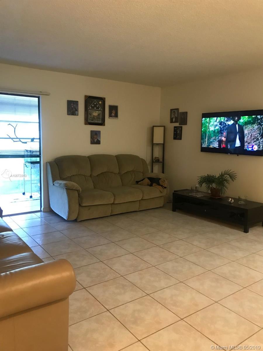 9489 West McNab Road, Unit 106 Tamarac, FL 33321 - Photo 5 of 19 Gallery Image 5