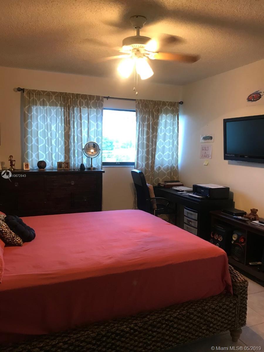 9489 West McNab Road, Unit 106 Tamarac, FL 33321 - Photo 8 of 19 Gallery Image 8
