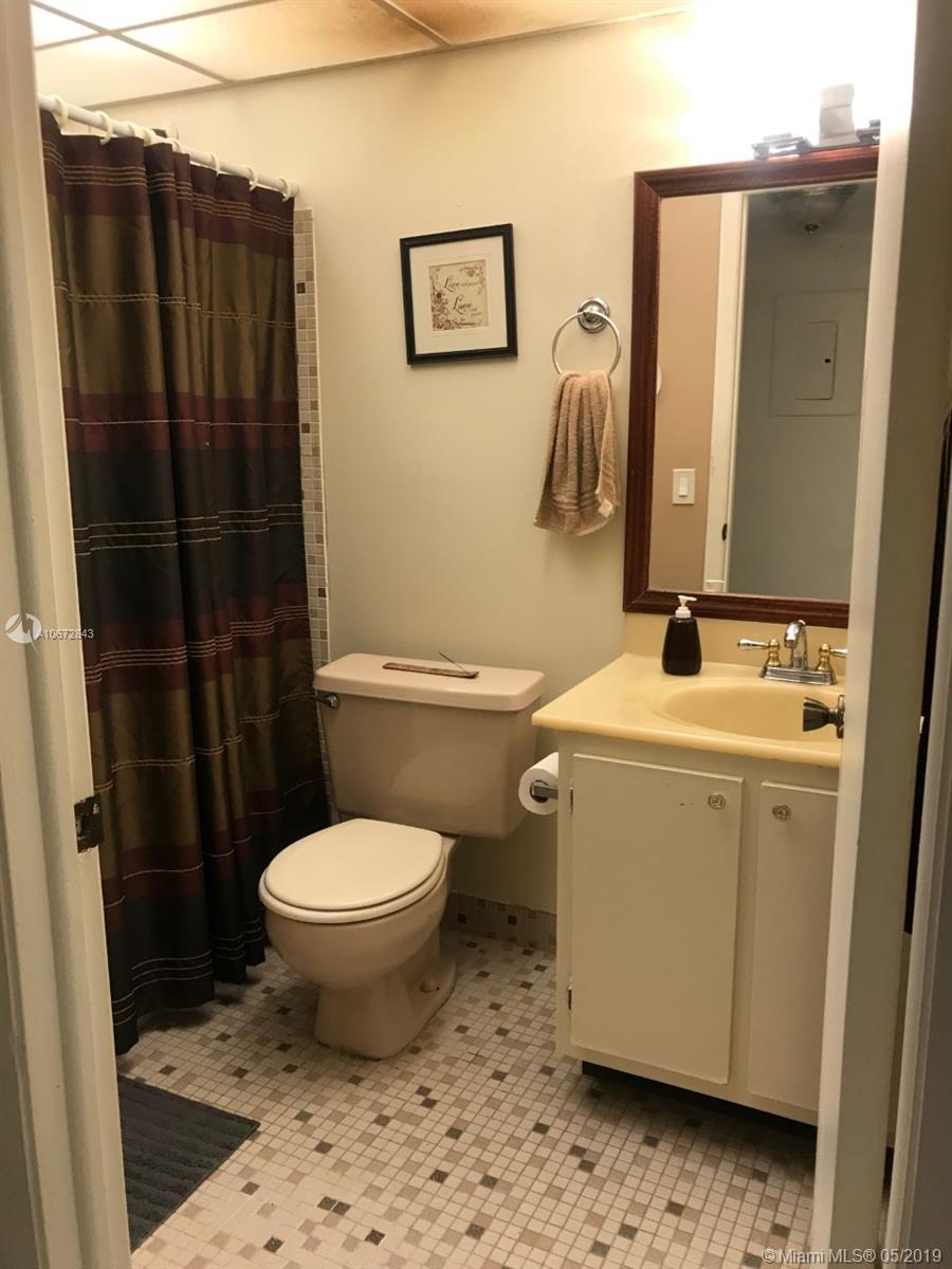 9489 West McNab Road, Unit 106 Tamarac, FL 33321 - Photo 9 of 19 Gallery Image 9