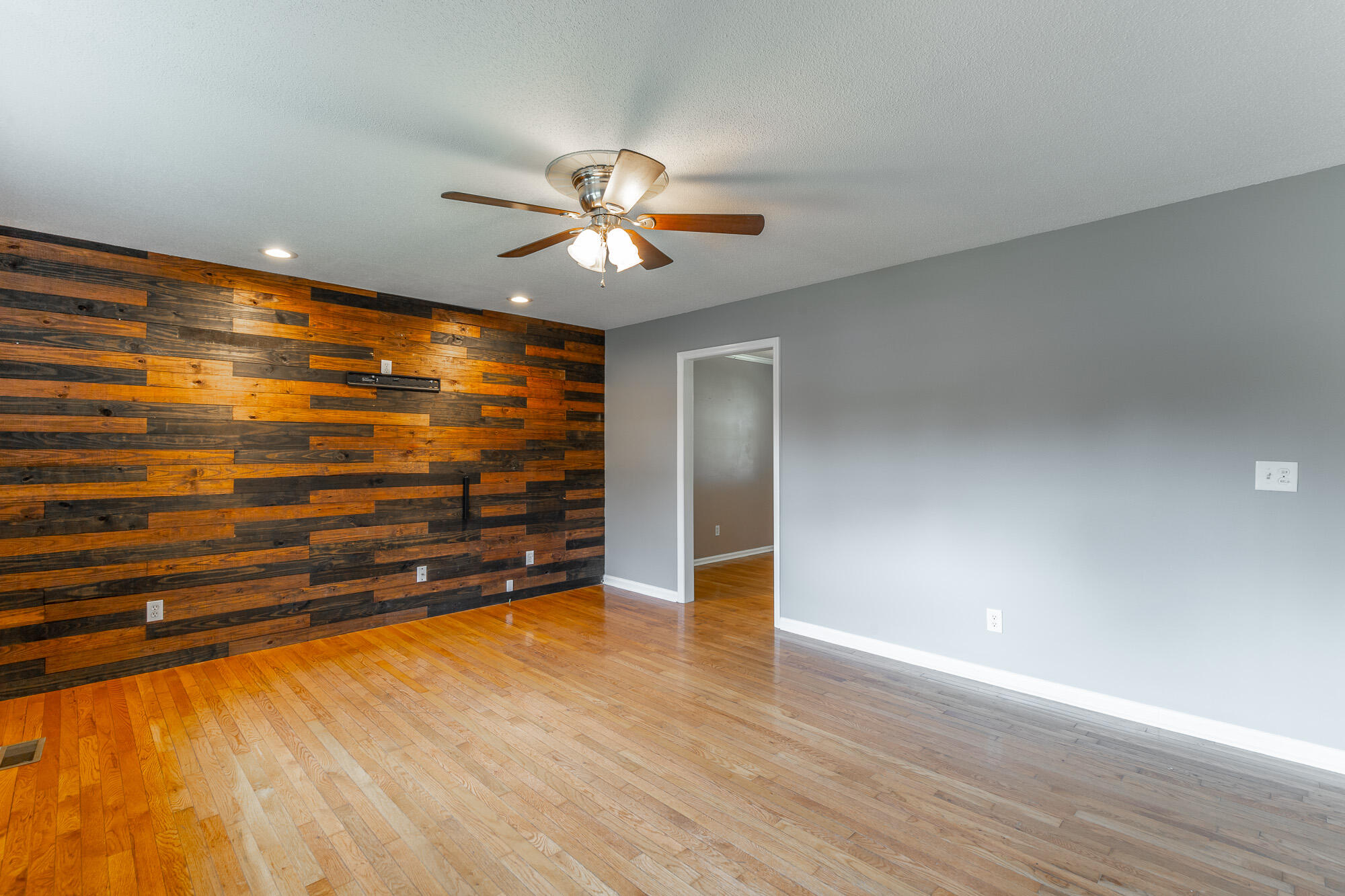 72 Gregory Lane LaFayette, GA 30728 - Photo 13 of 50 72 Gregory Lane HD-15