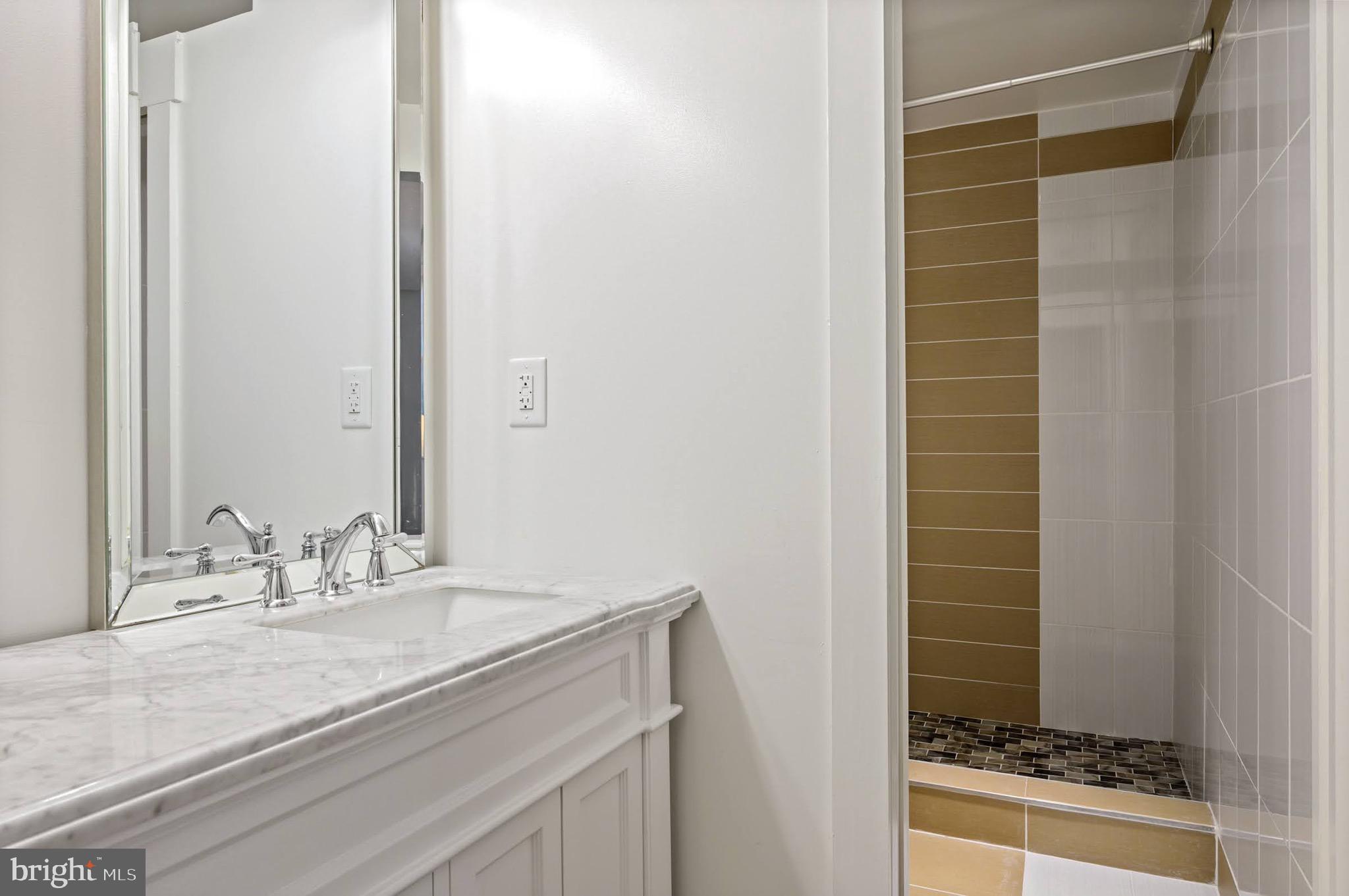 7907 Fort Hunt Road Alexandria, VA 22308 - Photo 16 of 26 Gallery Image 16
