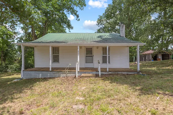 front view of house with a yard